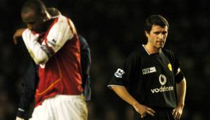 FC ARSENAL - MANCHESTER UNITED: Schon vor dem Anpfiff am 1. Februar 2005 gerieten Roy Keane und Gunners-Kapitän Patrick Vieira nach einem Streit zwischen dem Franzosen und Gary Neville aneinander. Keane stellte Vieira zur Rede.