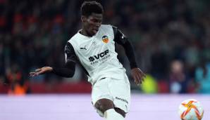 YUNUS MUSAH: Das Talent vom FC Valencia soll auf dem Radar vom BVB sein. Laut mehreren spanischen Berichten haben sich die Dortmunder nach den Vertragskonditionen des 19-Jährigen erkundigt. Musah hat noch einen Vertrag bis 2026.