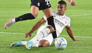 CASEMIRO: Bei den Königlichen Teil des "Bermuda Dreiecks", aber jetzt klopft Manchester United laut Marca beim Brasilianer an. Ein Angebot soll es aber noch nicht gegeben haben. Die Red Devils haben bislang auf einen Transfer von Frenkie de Jong gehofft.