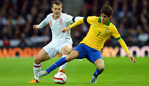 Derby? Arsenals Wilshere (l.) und Chelseas Oscar im Testspiel England gegen Brasilien