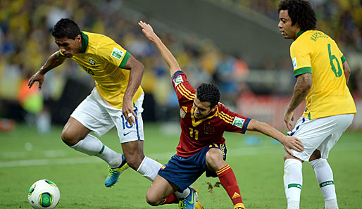 Paulinho (l.) machte luletzt beim Confed Cup eine gute Figur und spielt nun in der Premier League