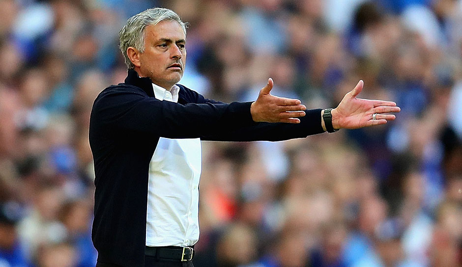 Nach dem verlorenen Endspiel im FA-Cup steht für Manchester Uniteds Trainer Jose Mourinho eine titellose Saison zu Buche. Justieren die Red Devils deswegen am Kader? SPOX zeigt die möglichen Zu- und Abgänge.