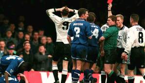 Duncan Ferguson (Everton, Newcastle): Acht Rote Karten sind Premier-League-Rekord (zusammen mit Patrick Vieira und Richard Dunne). Für einen Kopfstoß gegen John McStay kam er 1994 sogar drei Monate ins Gefängnis.