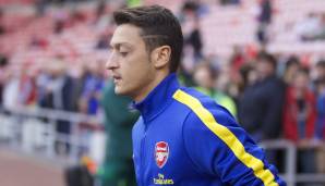 Nach ersten Profi-Jahren und -Titeln wechselte Özil im Sommer 2013 für 47 Millionen Euro von Real Madrid zu Arsenal, wo er einen Fünfjahresvertrag unterschrieb. Zu diesem Zeitpunkt war Özil der teuerste deutsche Fußballer aller Zeiten.