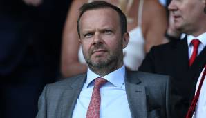 Seit 2013 war Ed Woodward, stellvertretender Vorstandsvorsitzender von Manchester United, für die Transfers bei den Red Devils zuständig. Zum Jahresende 2021 hat er seinen Posten aufgegeben. Ab dem 1. Februar hat Richard Arnold übernommen.