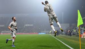 L'Equipe (Frankreich): "Ronaldos Turiner Abenteuer endete mit zwei Meistertiteln, einem italienischen Pokal und 101 Toren in 134 Spielen. Jetzt ist er endlich wieder ein Red Devil."
