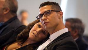 Cristiano Ronaldo hat seiner Mutter Stadionverbot erteilt.
