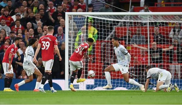 Jadon Sancho bringt Manchester United früh mit 1:0 in Front.