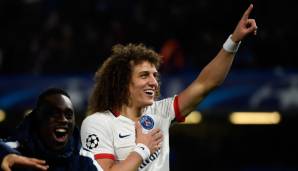 Platz 7: DAVID LUIZ | 49,5 Mio. Euro | FC Chelsea | 2014 - Nur zwei Jahre nach der Verpflichtung von Thiago Silva brach PSG den eigenen Rekord des teuersten Verteidigers. Luiz gewann alle vier nationalen Wettbewerbe in seinen zwei Jahren in Frankreich.
