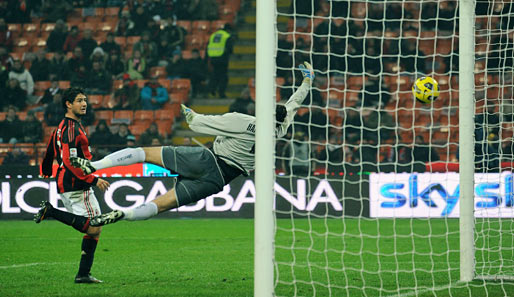 Alexandre Pato (l.) erzielte gegen Udine seine Saisontore sieben und acht