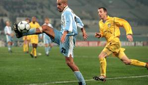 MITTELFELD - Juan Sebastian Veron (31/7): Landete nach Stationen bei Sampdoria und Parma 1999 bei Lazio und etablierte sich direkt als Leistungsträger. Bei seinen folgenden Engagements in England bei Manchester United und Chelsea wurde er nicht glücklich.