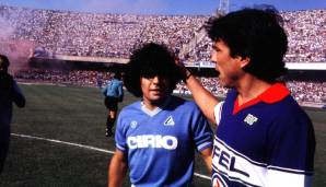 DANIEL PASSARELLA (von 1982 bis 1986 bei Florenz): „El gran Capitan“ gilt als einer der besten Innenverteidiger aller Zeiten. Er führte 1978 Argentinien als Kapitän zum WM-Sieg und war vor allem durch seine Torgefahr bekannt (134 Tore in 451 Spielen).