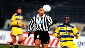 Thierry Henry hat es knapp nicht in die Liste geschafft. Mit 22 Jahren kam er 1999 zu Juve, doch Trainer Carlo Ancelotti war wenig von dem Franzosen angetan. Nach einem halben Jahr flüchtete er in Richtung London - und wurde zur Legende.