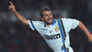 Der Wandervogel spielte in Italien für 13 verschiedene Vereine. 1997 kam Ganz vom Stadtrivalen Inter zu Milan. In 476 Spielen in Italiens Serie A und B erzielte er 147 Tore. Bei Milan spielte er häufig auf dem rechten Flügel.