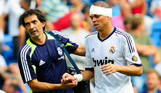 Real-Star Pepe musste nach einer Kollision mit Iker Casillas ausgewechselt werden