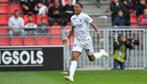 Fix ist neben dem De-Jong-Transfer auch die ablösefreie Verpflichtung von Abwehrspieler Jean-Clair Todibo. Der 19-Jährige kommt vom FC Toulouse und steht bislang bei lediglich zehn Partien in der Ligue 1.