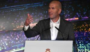 Dabei hatte Zidane bei seiner Rückkehr im März noch kundgetan, man müsse "einige Dinge ändern" - die taktische Ausrichtung eingeschlossen. Dass er es ernst meinte, davon merken die Real-Fans aktuell noch nicht viel.