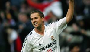 MICHAEL OWEN – trug 2004/05 die Nummer 11 bei Real Madrid: Wollte nach starken Spielzeiten beim FC Liverpool mit Real internationale Titel gewinnen, schaffte in Madrid aber nie den Sprung zum Stammspieler und zog im Anschluss wieder weiter.
