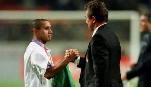 Holten gemeinsam bei Real Madrid die Champions League: Roberto Carlos und Trainer Jupp Heynckes.