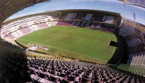 REAL VALLADOLID: Estadio Jose Zorrilla. Ersetzte im Februar 1982 den bereits 40 Jahre alten Vorgänger. Benannt ist es nach dem aus Valladolid stammenden Dichter und Dramatiker Jose Zorrilla y Moral und bietet derzeit 27.618 Plätze.
