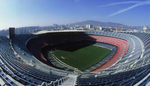 FC BARCELONA: Camp Nou. Bei der Einweihung 1957 waren Borussia Dortmund und Legia Warschau zugegen. Heute passen 99.354 Zuschauer hinein. Es ist das größte reine Fußballstadion der Welt sowie das insgesamt größte Fußballstadion Europas.
