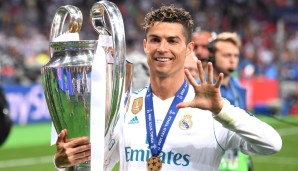 CRISTIANO RONALDO (2009 für 94 Mio. Euro von Manchester United): Mehrmaliger Weltfußballer, sammelte Rekorde um Rekorde, wurde zur Klubikone und holte seine Ablöse mehrfach wieder rein. Nicht zuletzt beim Juve-Wechsel zum richtigen Zeitpunkt. Note: 1.