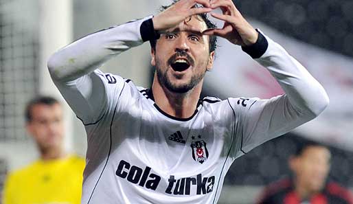 Hugo Almeida schoss beim 3:0 gegen Gaziantepspor im Pokal-Halbfinale das 2:0