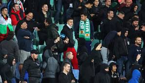 Nach rassistischen Aktionen der Bulgarien Fans wurde das Spiel der englischen Nationalmannschaft gleich zwei Mal unterbrochen.