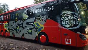 Der Mannschaftsbus des 1. FC Köln wurde beschmiert.