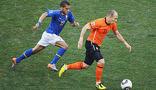 Arjen Robben (r.) steuerte im Viertelfinale gegen Brasilien eine Torvorlage bei