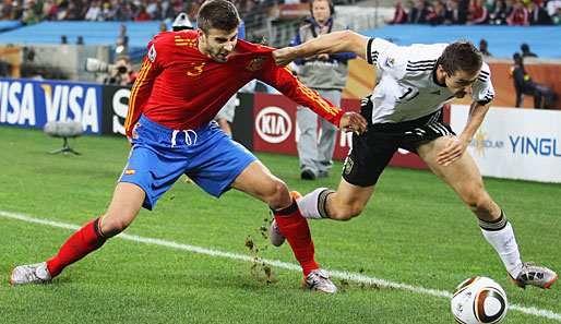 Die deutsche Mannschaft kam trotz eines bemühten Miroslav Klose (r.) kaum zu Torchancen