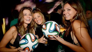 So sieht der neue WM-Ball "Brazuca" aus: Bunt und rund!
