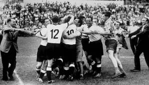 17. Juni 1954 in Bern: Deutschland - Türkei 4:1, für Deutschland trafen Hans Schäfer, Bernhard Klodt, Ottmar Walter und Max Morlock.