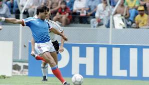 WM 1982: Zum dritten Mal in Folge erhielt die Auszeichnung ein Abwehrspieler. Beim Turnier in Spanien wurde es der 20-jährige Manuel Amoros, der mit Frankreich Vierter wurde.