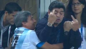 Beim dramatischen 2:1-Sieg von Argentinien gegen Nigeria ist Argentiniens Fußball-Legende Diego Maradona völlig außer Rand und Band geraten.