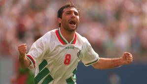 WM 1994 in den USA: Auch der Bulgare Hristo Stoichkov hat den Ball sechs Mal im gegnerischen Tor untergebracht. Eines seiner Turniertore erzielte er im Viertelfinale gegen Deutschland zum Ausgleich. Das DFB-Tean schied sensationell aus.