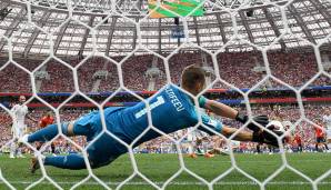 Russland hat einen neuen Helden: Torhüter Igor Akinfeev hielt die Sbornaja nicht nur im Elfmeterschießen in der WM. Bei Spanien enttäuschen einige Leistungsträger. Die Noten und die Einzelkritik zum sensationellen Weiterkommen Russlands.