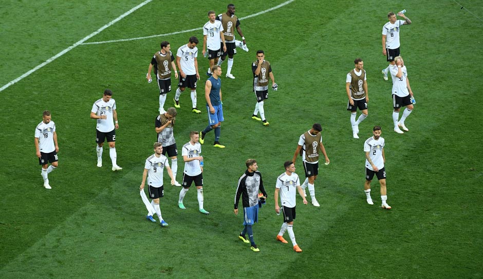 Deutschland verliert zum Auftakt der WM 2018 gegen Mexiko. Vor allem die erste Halbzeit war ein Bild des Grauens, das Zentrum eine Autobahn für mexikanische Konter.