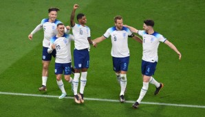 England gewinnt zum Auftakt der WM gegen den Iran deutlich mit 6:2.