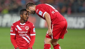 Müssen zusammen mit den Fans in der Rückrunde wieder aufstehen: Takyi (l) und Rivic(r)