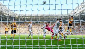 Dynamo Dresden und der FC St. Pauli lieferten sich eine wahre Schlacht.