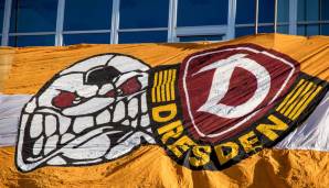 Dynamo Dresden hat seinen gesamten Kader sowie Trainer- und Betreuerstab nach zwei weiteren positiven Coronafällen in eine zweiwöchige Quarantäne geschickt. Das teilten die Sachsen am Samstag mit.