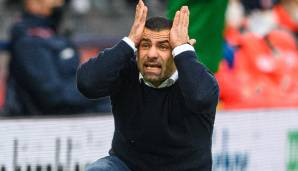 Wegen des Verdachts einer Corona-Infektion steht Trainer Dimitrios Grammozis Schalke 04 am Samstag im Topspiel der 2. Bundesliga beim FC St. Pauli nicht zur Verfügung.