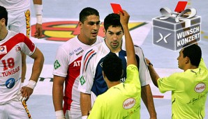 Nikola Karabatic sieht bei der WM 2007 gegen Tunesien die Rote Karte