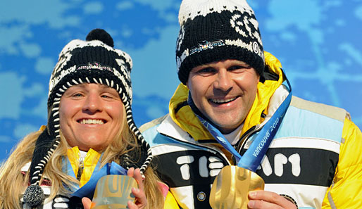 Verena Bentele (l.) mit ihrem Begleitläufer Friedrich Thomas bei den Paralympics in Vancouver