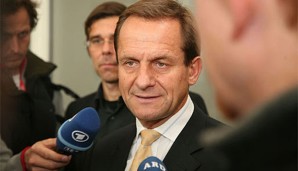 Alfons Hörmann hat eine Diskussion im DOSB als Reaktion auf Pechsteins Kritik angekündigt