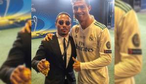 Der gute Draht zu Infantino verschaffte Gökce sogar eine Einladung zum Champions-League-Finale 2018 nach Kiew, wo Salt Bae seine Fotosammlung mal eben mit Cristiano Ronaldo erweiterte - außerdem traf er ...