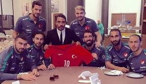 Er ermöglichte Gökce sogar ein Treffen mit der türkischen Nationalmannschaft.