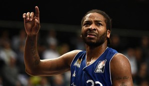 Quantez Roberston und die Frankfurt Skyliners gehen als Sieger des Hessen-Derbys hervor