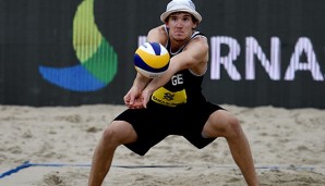 Lars Flüggen liegt der olympische Sand von Rio de Janeiro
